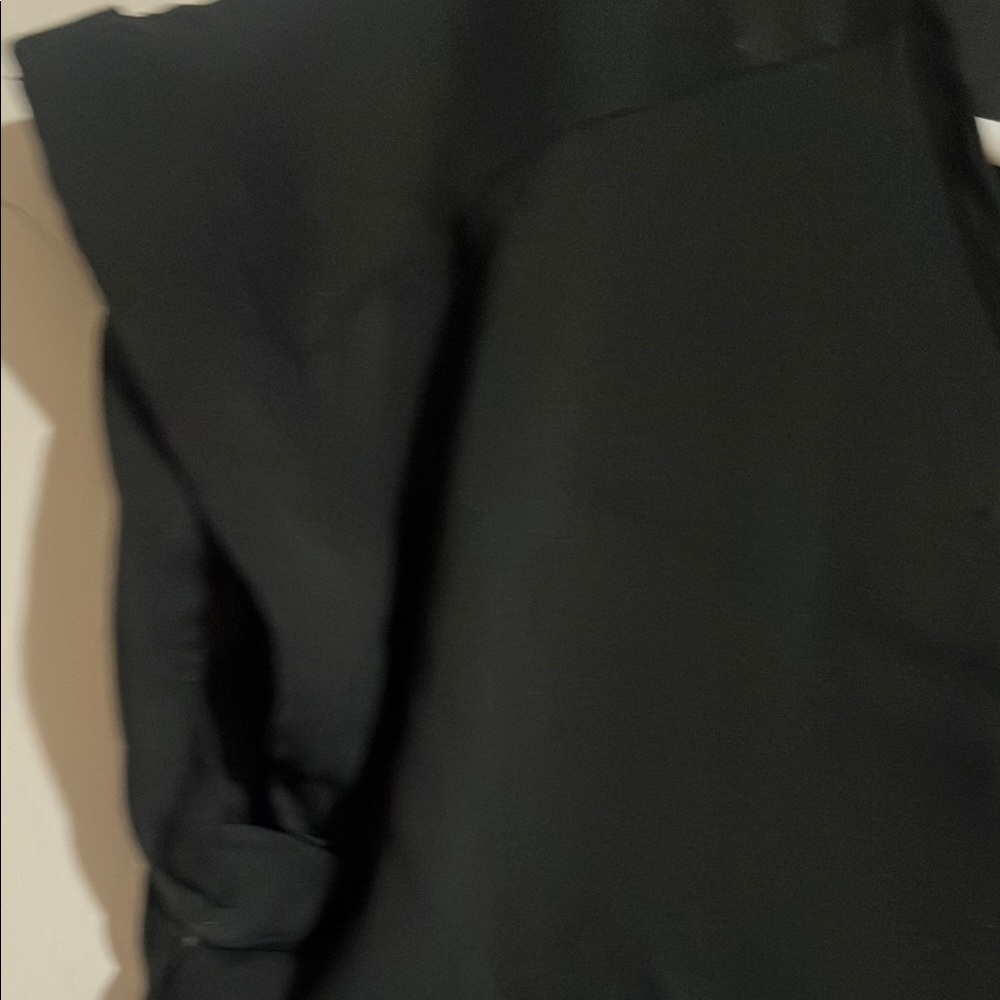 Express Women's Black Top - Picture 2 of 3